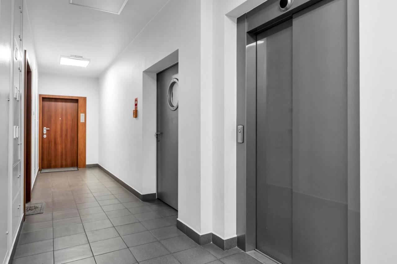1Br New Apt 20Min Centre Parking 华沙 外观 照片